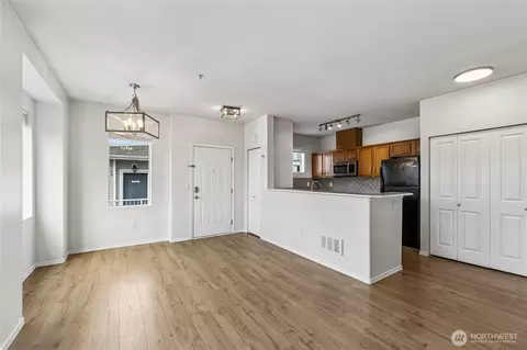 Living - 14915 38th Dr SE #EE2029, Bothell, WA 98012 photo 2 of 2