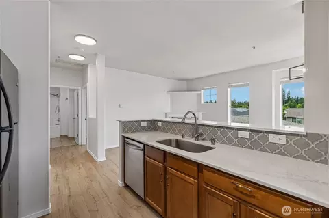 Kitchen - 14915 38th Dr SE #EE2029, Bothell, WA 98012 photo 3 of 4