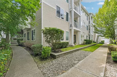 Exterior - 14915 38th Dr SE #EE2029, Bothell, WA 98012 photo 2 of 4