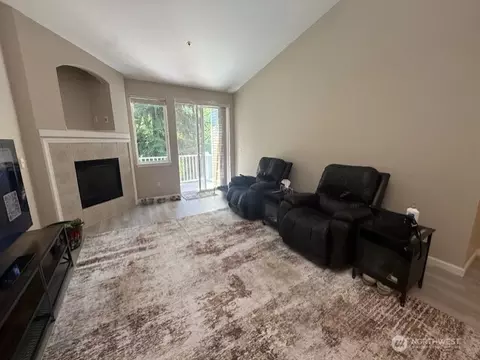 12712 Admiralty Way SE #D303, Everett, WA 98204