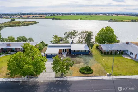 242 N Crestview Dr, Moses Lake, WA 98837
