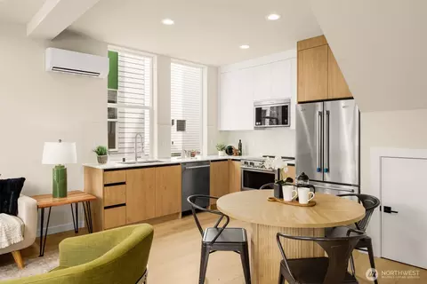 906 B 28th Ave S, Seattle, WA 98144