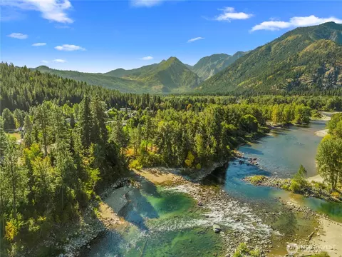 9696 E Leavenworth Rd, Leavenworth, WA 98826