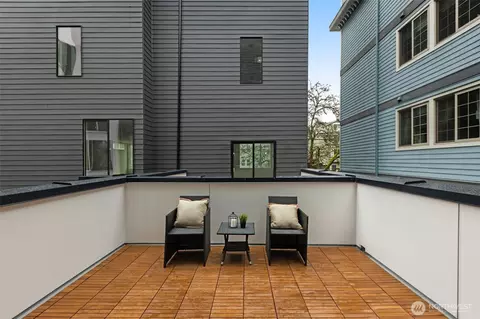 1127 C 10th Ave E, Seattle, WA 98102 photo 26