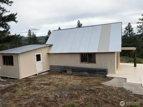 184 N Lambert Ln, Republic, WA 99166