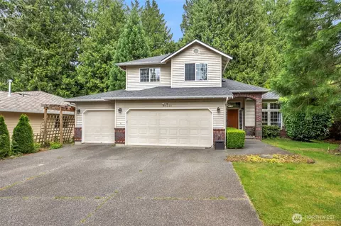 18331 E Countryclub Dr, Arlington, WA 98223