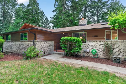 10511 Moller Dr NW, Gig Harbor, WA 98332