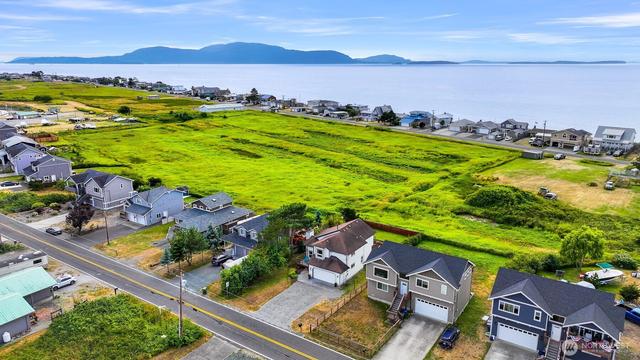 4393 Saltspring Dr, Ferndale, WA 98248