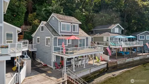6829 Munter Ln NE, Tacoma, WA 98422