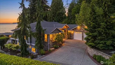 18608 Sound View Pl, Edmonds, WA 98020