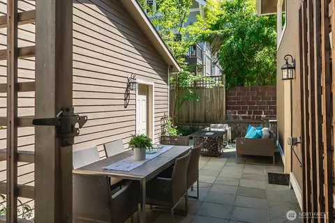 1506 17th Ave E, Seattle, WA 98112 photo 27
