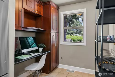 1506 17th Ave E, Seattle, WA 98112 photo 10