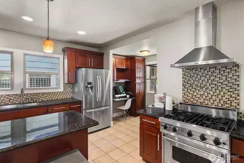 1506 17th Ave E, Seattle, WA 98112 photo 9