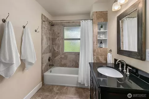 1506 17th Ave E, Seattle, WA 98112 photo 17