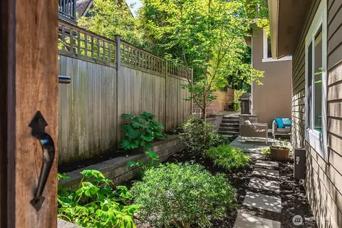 1506 17th Ave E, Seattle, WA 98112 photo 25