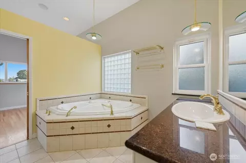 3741 33rd Ave SW, Seattle, WA 98126 photo 25