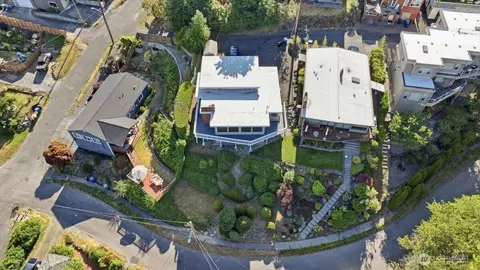 3741 33rd Ave SW, Seattle, WA 98126 photo 3