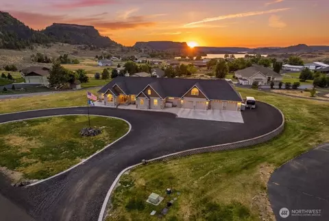 19985 Coulee View Rd NE, Electric City, WA 99123