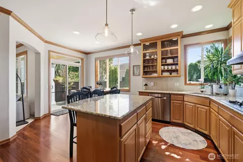Kitchen - 4006 214th St SE, Bothell, WA 98021 photo 2 of 4