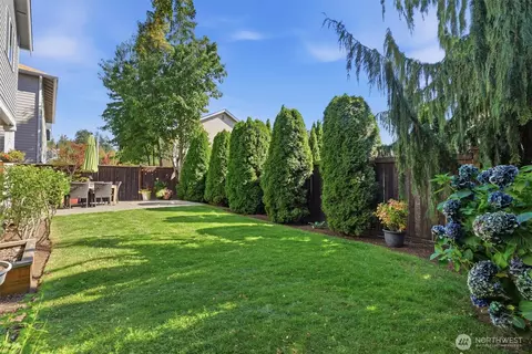 Exterior - 4006 214th St SE, Bothell, WA 98021 photo 4 of 5