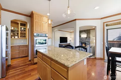 Kitchen - 4006 214th St SE, Bothell, WA 98021 photo 4 of 4