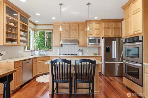 Kitchen - 4006 214th St SE, Bothell, WA 98021 photo 3 of 4