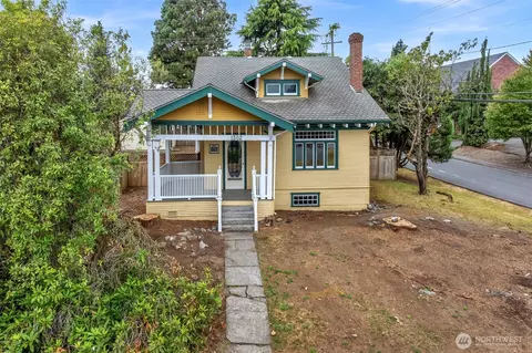 Exterior - 1502 Rainier Ave, Everett, WA 98201 photo 4 of 9