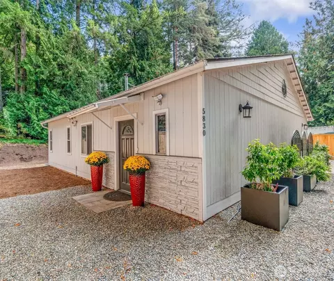 5830 115th Pl NE, Kirkland, WA 98033