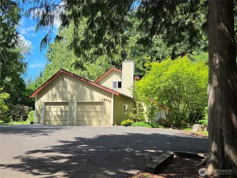 6075 E Hemmi Ln, Bellingham, WA 98226