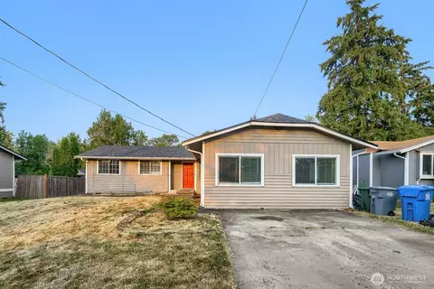 10311 D St E, Tacoma, WA 98445