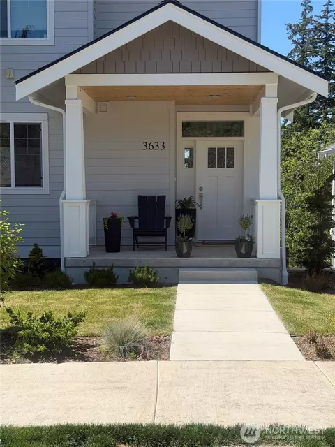 3633 Sussex Dr, Bellingham, WA 98226