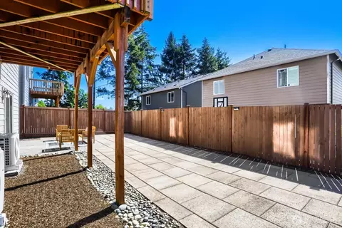Exterior - 3932 242nd St SE, Bothell, WA 98021 photo 6 of 6