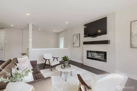 Living - 3932 242nd St SE, Bothell, WA 98021 photo 2 of 7