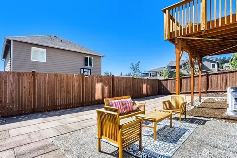 Exterior - 3932 242nd St SE, Bothell, WA 98021 photo 5 of 6