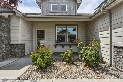 1396 Caprio Loop, Walla Walla, WA 99362 photo 2