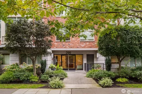 200 W Comstock St #102, Seattle, WA 98119