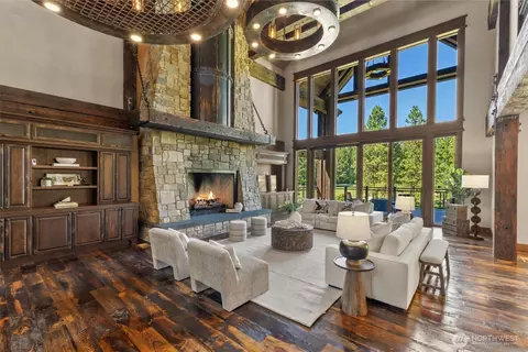 Living - 1060 Ruby King Loop, Cle Elum, WA 98922 photo 2 of 7