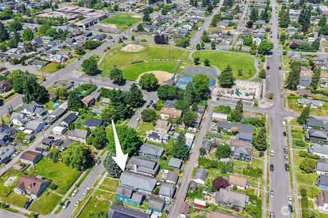 View/Area - 2423 Chestnut St, Everett, WA 98201 photo 5 of 6