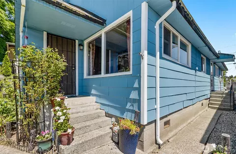 Exterior - 2423 Chestnut St, Everett, WA 98201 photo 2 of 8