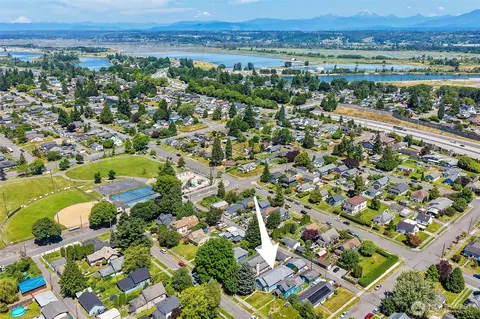 View/Area - 2423 Chestnut St, Everett, WA 98201 photo 4 of 6