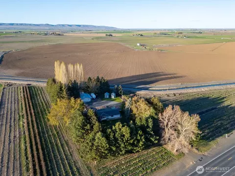 9700 Road 5 NW, Ephrata, WA 98823