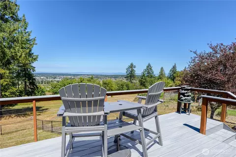 Exterior - 652 Fox Hollow Rd, Sequim, WA 98382 photo 3 of 10
