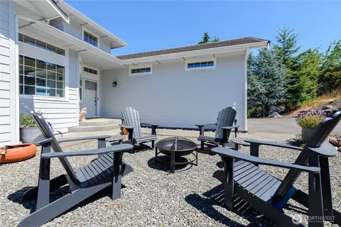 Exterior - 652 Fox Hollow Rd, Sequim, WA 98382 photo 2 of 10