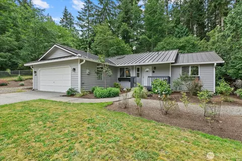 875 Milan Ln, Camano Island, WA 98282