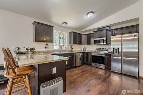 Kitchen - 23402 60th Ave E, Graham, WA 98338 photo 1 of 2