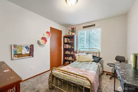 Bedroom - 23402 60th Ave E, Graham, WA 98338 photo 2 of 3