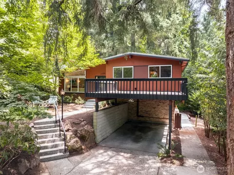 11706 36th Ave NE, Seattle, WA 98125