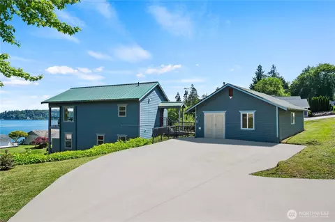 202 Olympus Blvd, Port Ludlow, WA 98365