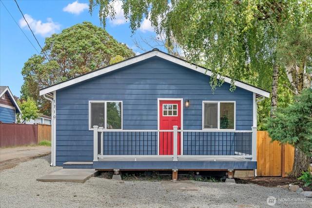 1710 SW 106 St, Seattle, WA 98146