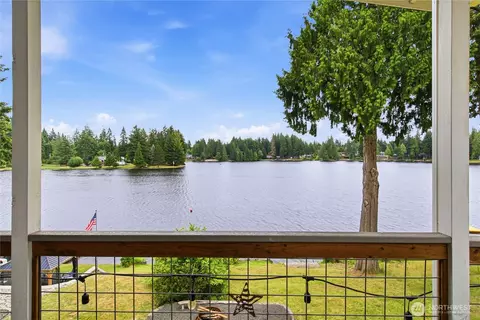 2121 E Timberlake Dr W, Shelton, WA 98584